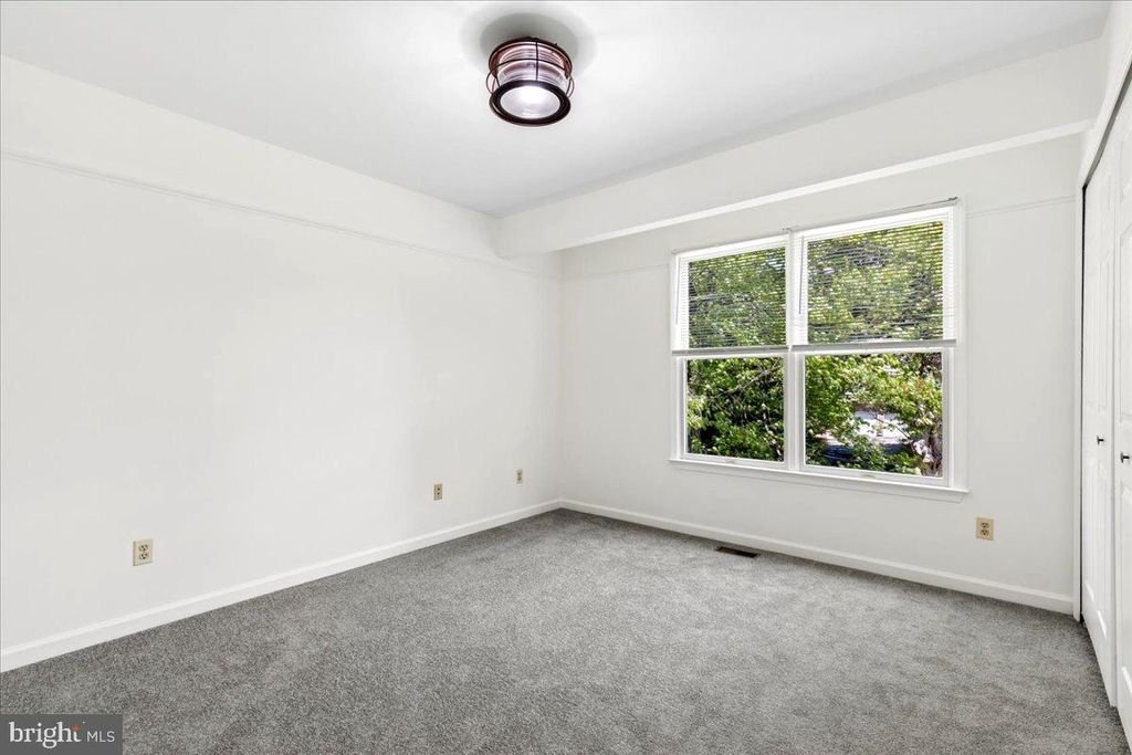 Image 32 of property listing at 85 JONES STATION RD, Arnold, MD 21012