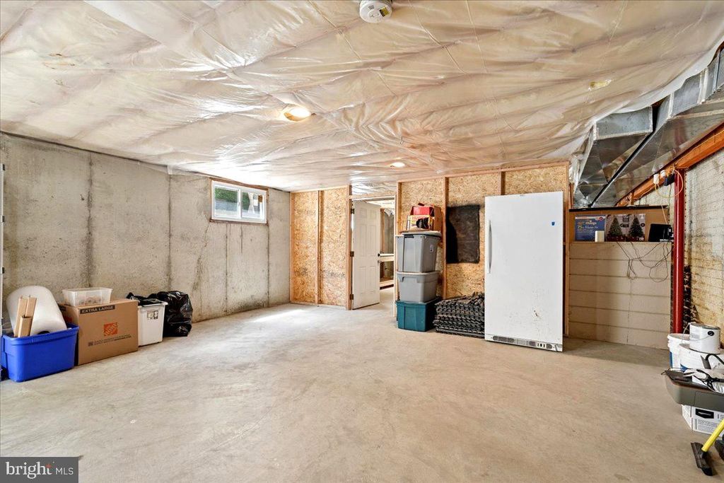 Image 43 of property listing at 85 JONES STATION RD, Arnold, MD 21012