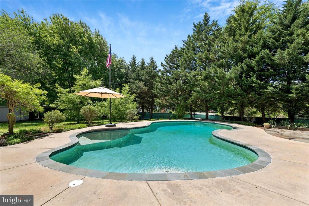Image 45 of property listing at 85 JONES STATION RD, Arnold, MD 21012
