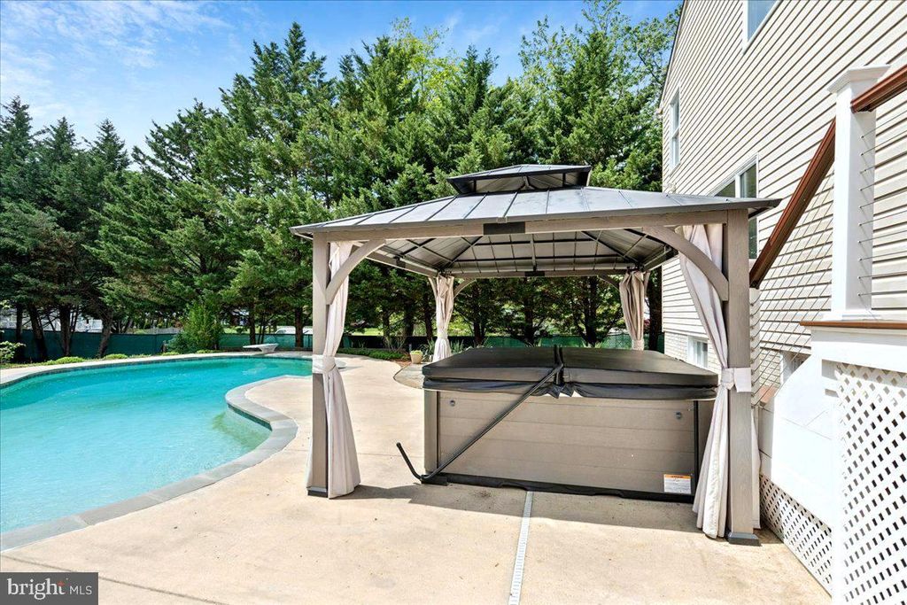 Image 46 of property listing at 85 JONES STATION RD, Arnold, MD 21012