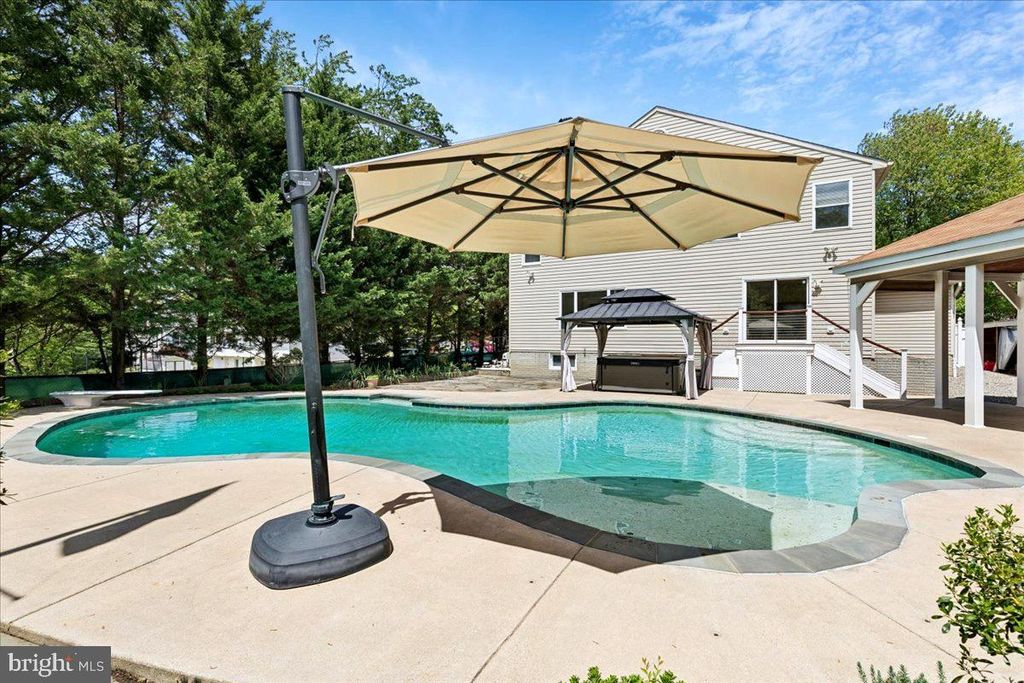 Image 48 of property listing at 85 JONES STATION RD, Arnold, MD 21012