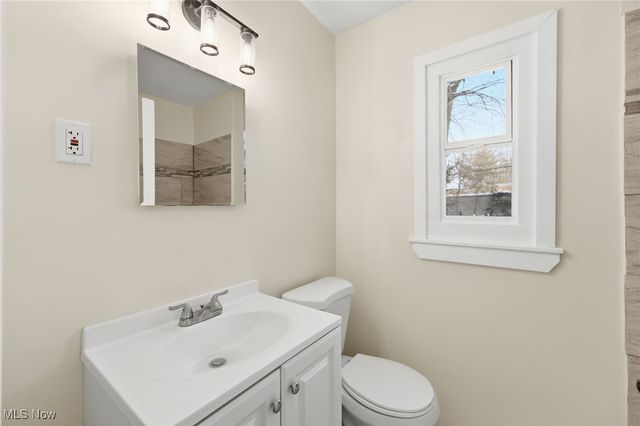 32801 Baldwin Road, Solon, OH 44139