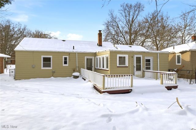 32801 Baldwin Road, Solon, OH 44139