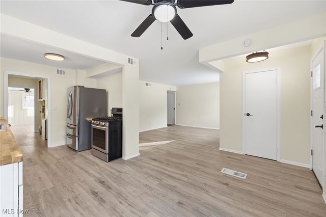 32801 Baldwin Road, Solon, OH 44139