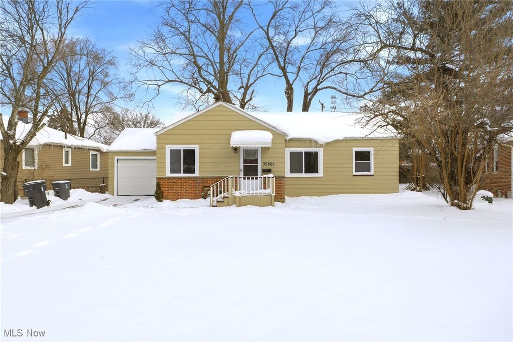 32801 Baldwin Road, Solon, OH 44139