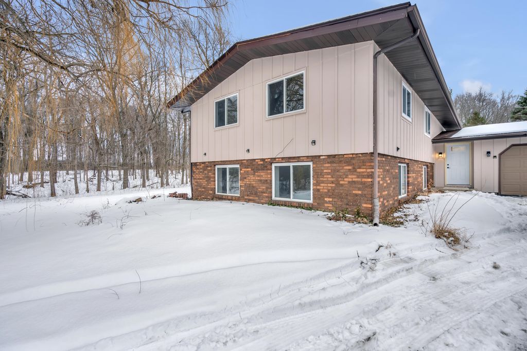 831 Opal, Valparaiso, IN 46383