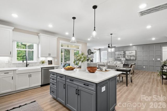 12510 Idlewild Road, Matthews, NC 28105