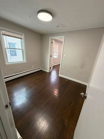 376 Revere Beach Pkwy 1, Revere, MA 02151