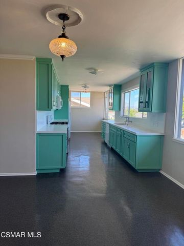 47 Grandview Circle, Camarillo, CA 93010