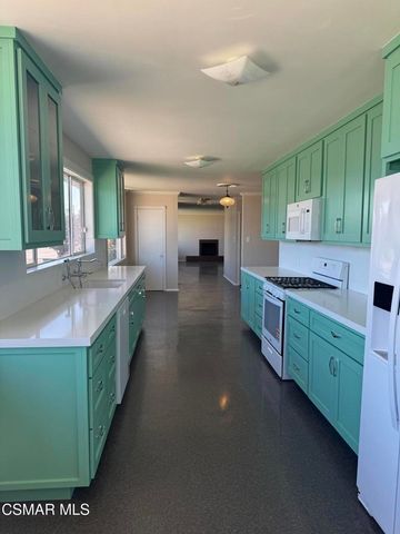 47 Grandview Circle, Camarillo, CA 93010
