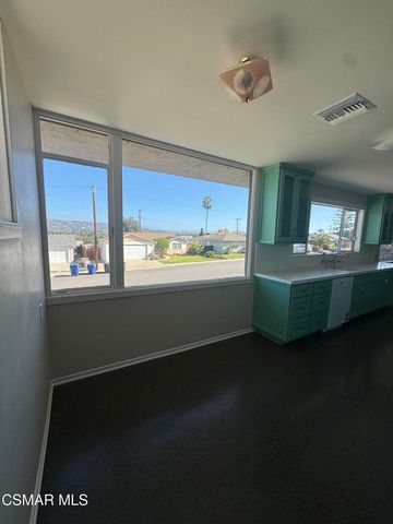 47 Grandview Circle, Camarillo, CA 93010