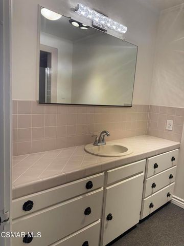 47 Grandview Circle, Camarillo, CA 93010