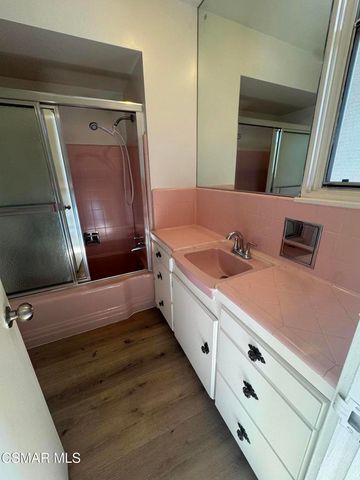 47 Grandview Circle, Camarillo, CA 93010