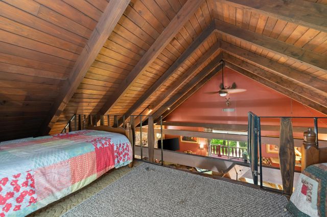 240 Old Bristol Road, New Hampton, NH 03256