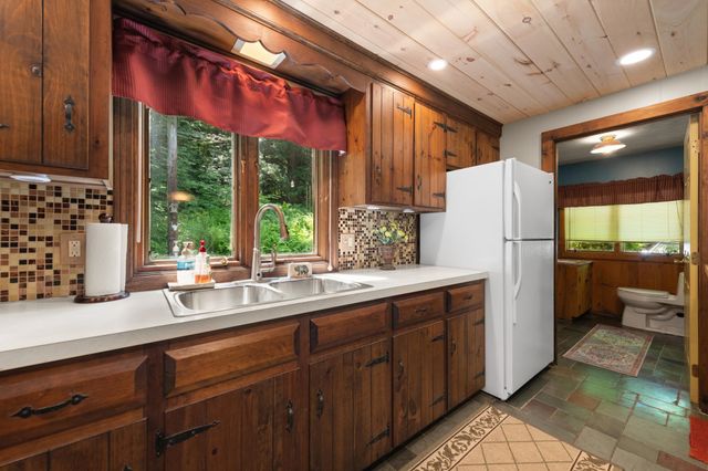 240 Old Bristol Road, New Hampton, NH 03256