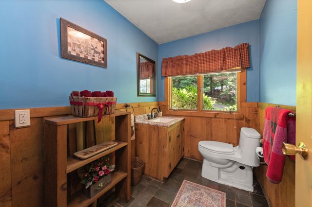 240 Old Bristol Road, New Hampton, NH 03256