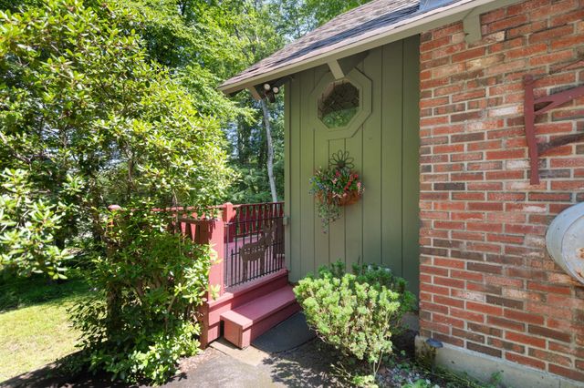 240 Old Bristol Road, New Hampton, NH 03256