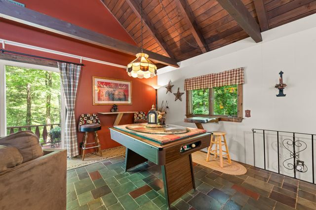 240 Old Bristol Road, New Hampton, NH 03256