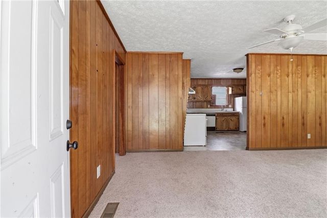 318 Circle Drive, Calhoun, GA 30701