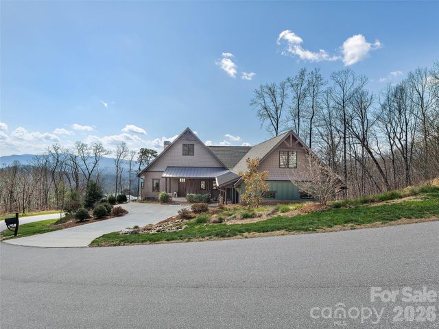 31 Wonderland Ridge Lane, Fairview, NC 28730
