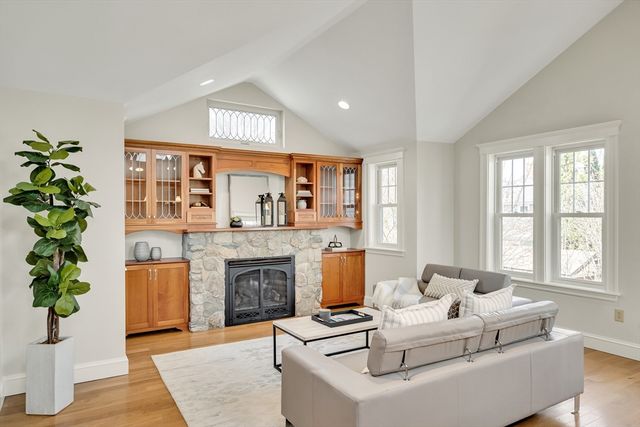 38 Jenness St, Quincy, MA 02169