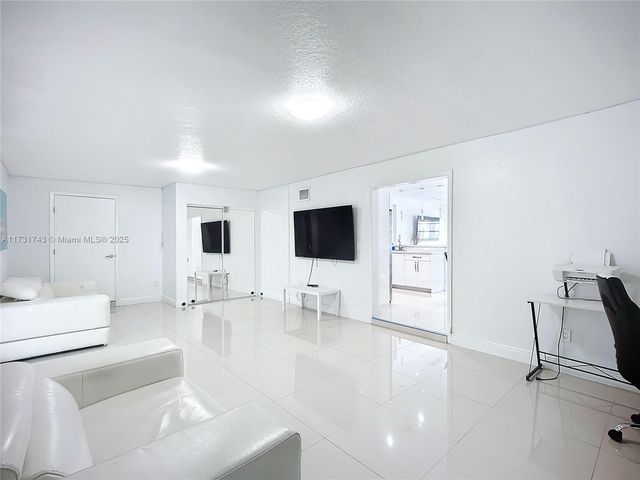 35 SW 63rd Ct, Miami, FL 33144