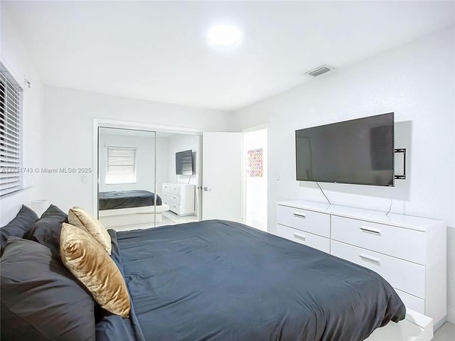 35 SW 63rd Ct, Miami, FL 33144