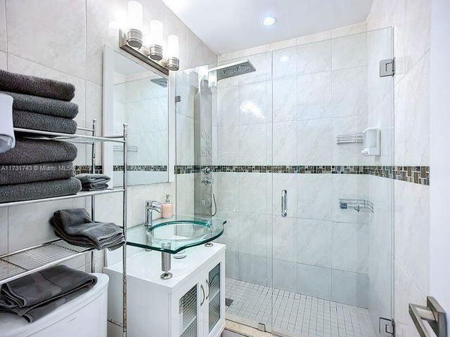 35 SW 63rd Ct, Miami, FL 33144