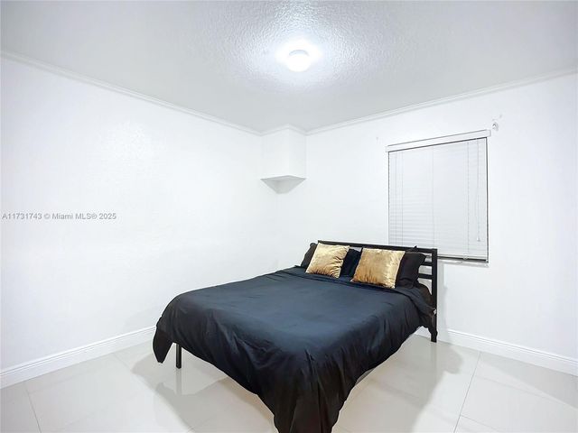 35 SW 63rd Ct, Miami, FL 33144