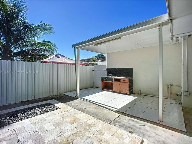 35 SW 63rd Ct, Miami, FL 33144