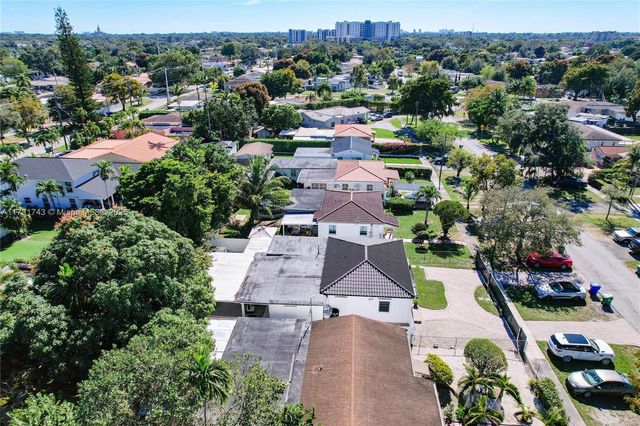 35 SW 63rd Ct, Miami, FL 33144