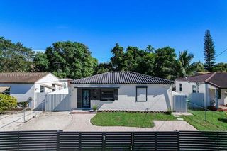 35 SW 63rd Ct, Miami, FL 33144