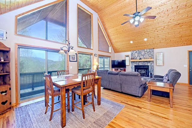 160 Serenity Pointe Drive, Murphy, NC 28906