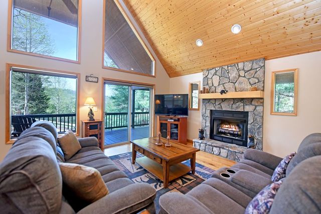 160 Serenity Pointe Drive, Murphy, NC 28906