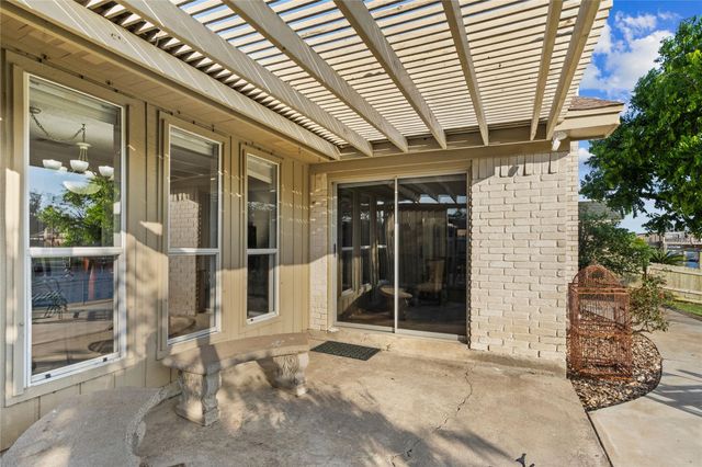 2505 Gerol Drive, Galveston, TX 77551