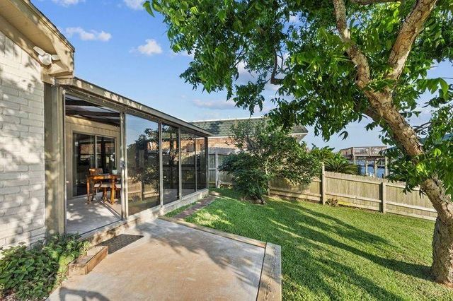 2505 Gerol Drive, Galveston, TX 77551