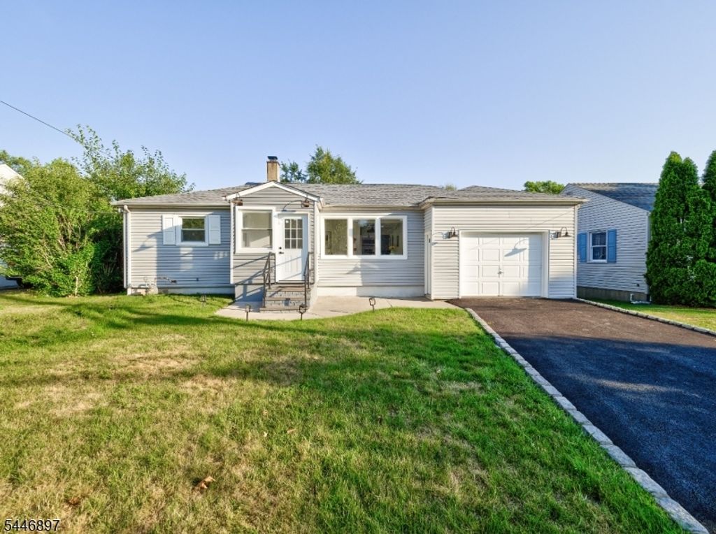 271 Valley Rd, Clark Twp., NJ 07066 — exterior