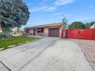 4387 Appian Way, Greenacres, FL 33463