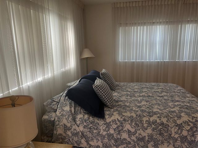 1425 Atlantic Shores Boulevard 601, Hallandale Beach, FL 33009