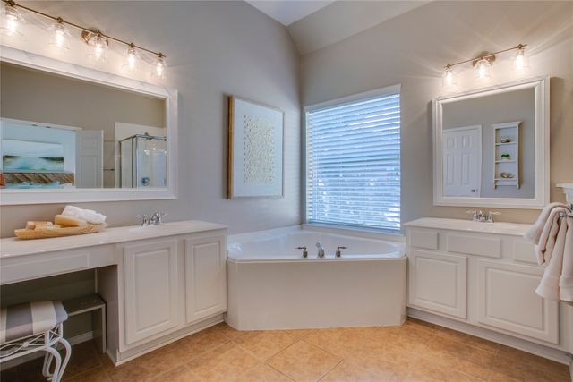 724 Vallejo Drive, Rockwall, TX 75087