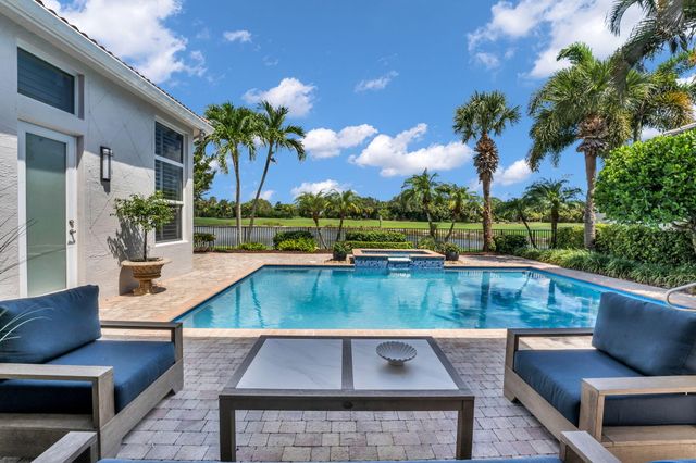 131 Porto Vecchio Way, Palm Beach Gardens, FL 33418