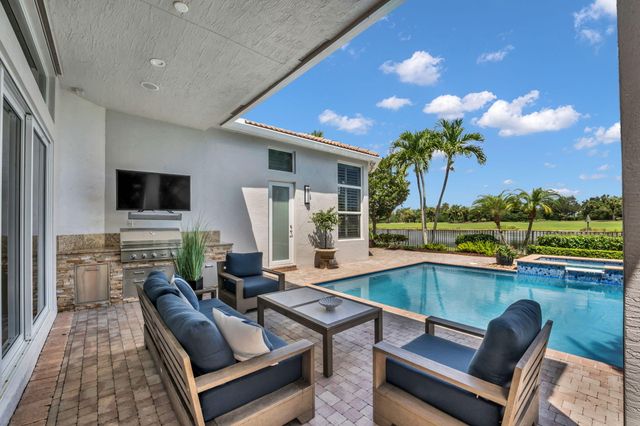 131 Porto Vecchio Way, Palm Beach Gardens, FL 33418