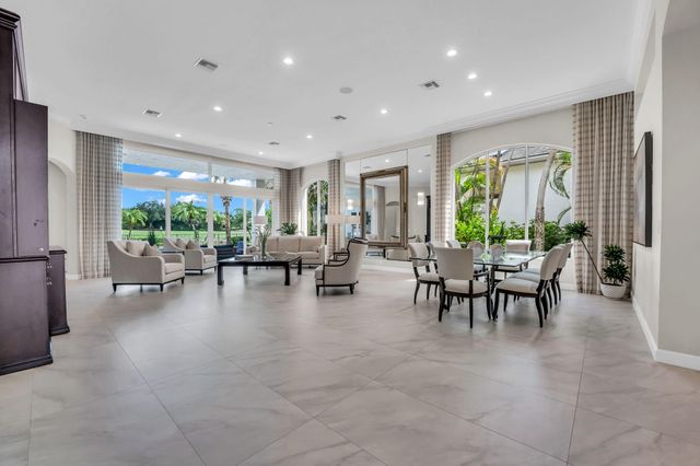 131 Porto Vecchio Way, Palm Beach Gardens, FL 33418