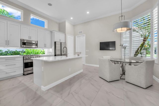 131 Porto Vecchio Way, Palm Beach Gardens, FL 33418