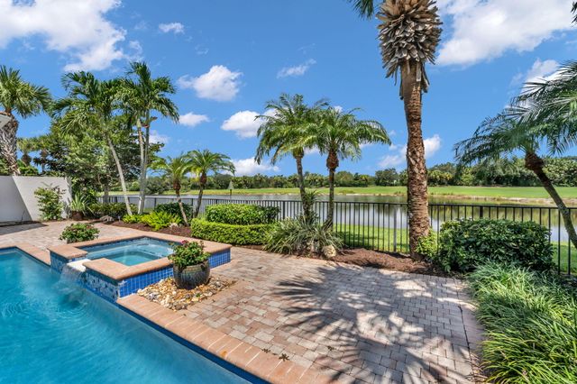 131 Porto Vecchio Way, Palm Beach Gardens, FL 33418