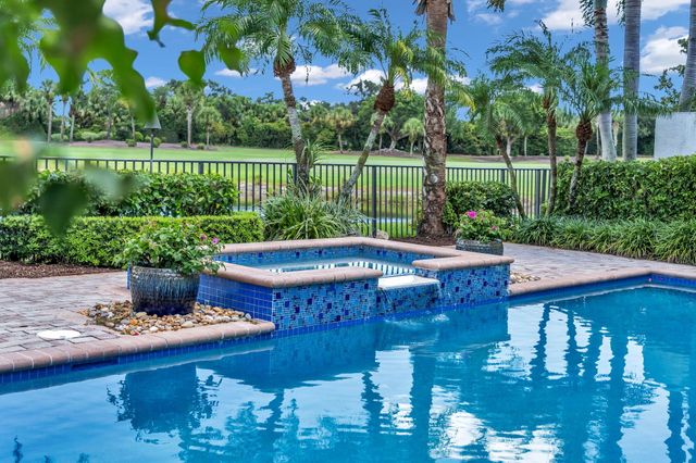 131 Porto Vecchio Way, Palm Beach Gardens, FL 33418