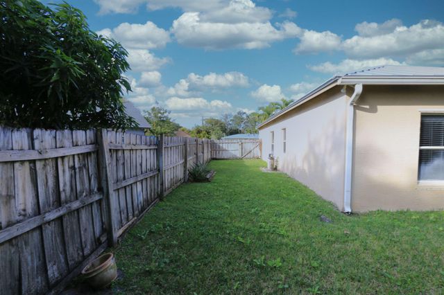 232 SE Verada Avenue, Port St Lucie, FL 34983