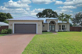 232 SE Verada Avenue, Port St Lucie, FL 34983