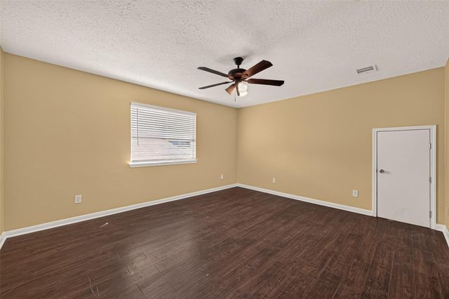 12818 Huntington Field Drive, Houston, TX 77099