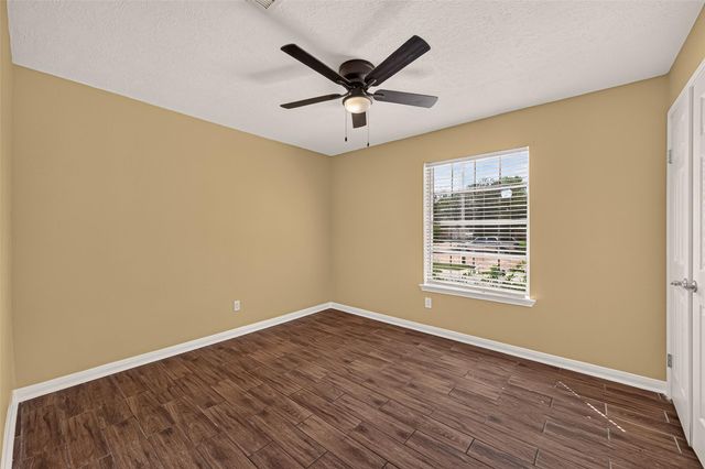 12818 Huntington Field Drive, Houston, TX 77099